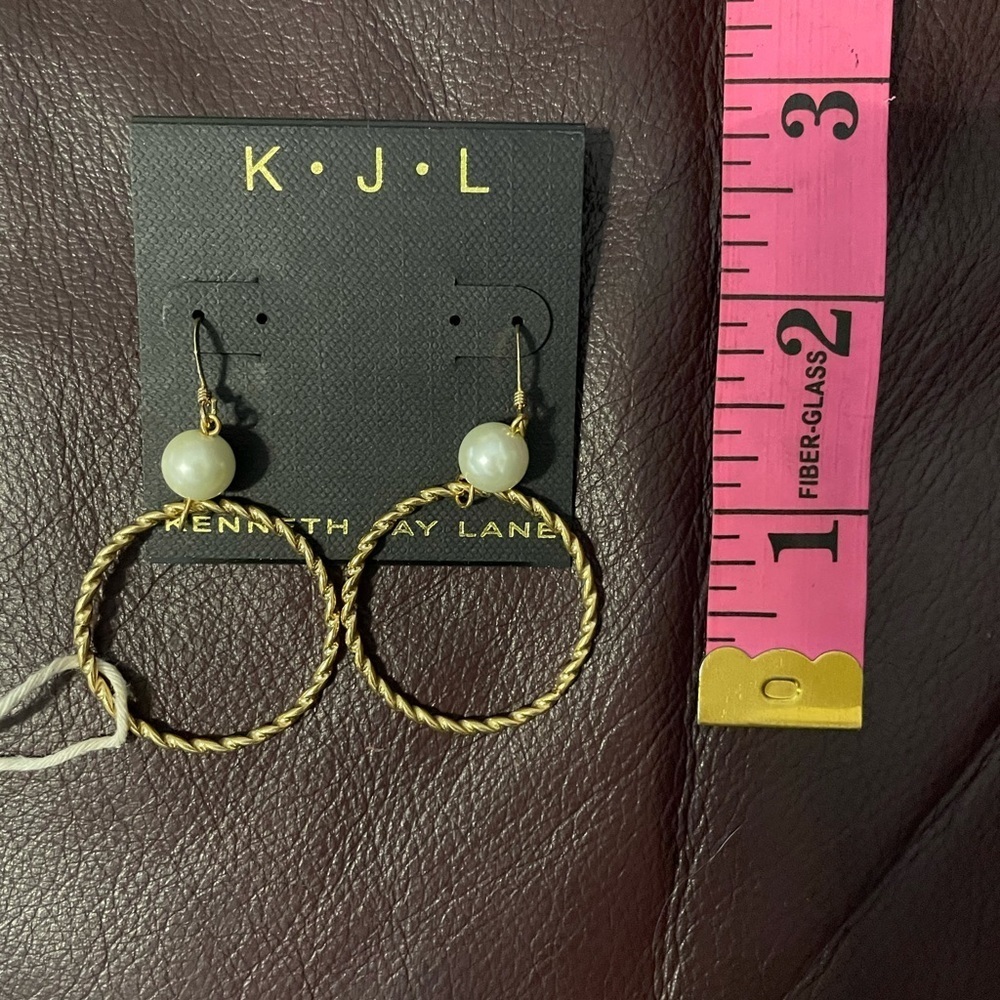 Kenneth Jay Lane Earrings - Picture 4 of 5